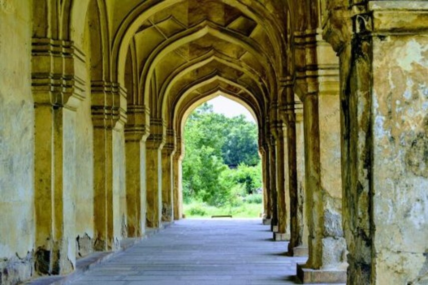 Qutb Shahi Tombs_3
